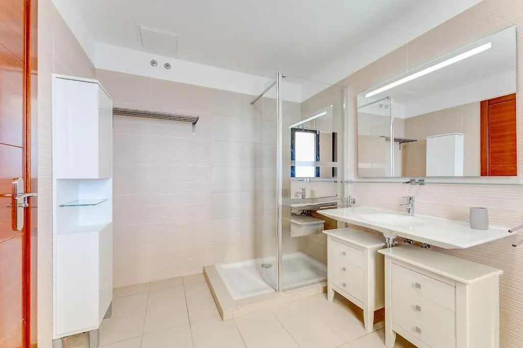 Tajinaste Villa 아데제