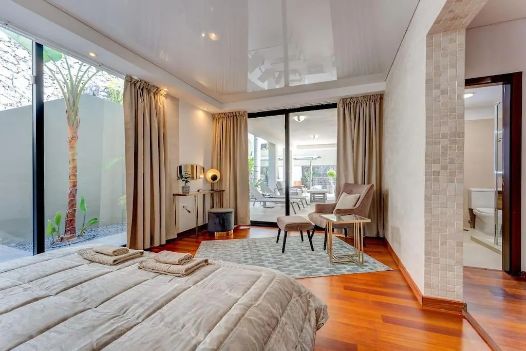 Tajinaste Villa 아데제